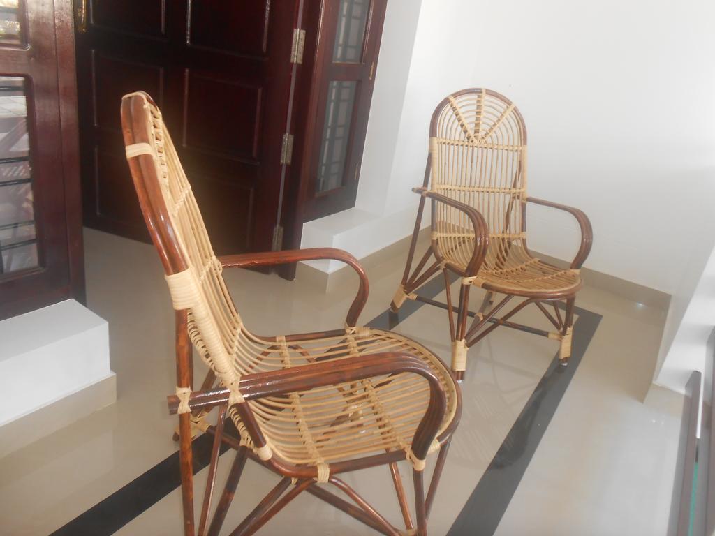 تريفِندرم Greenfield Inn الغرفة الصورة