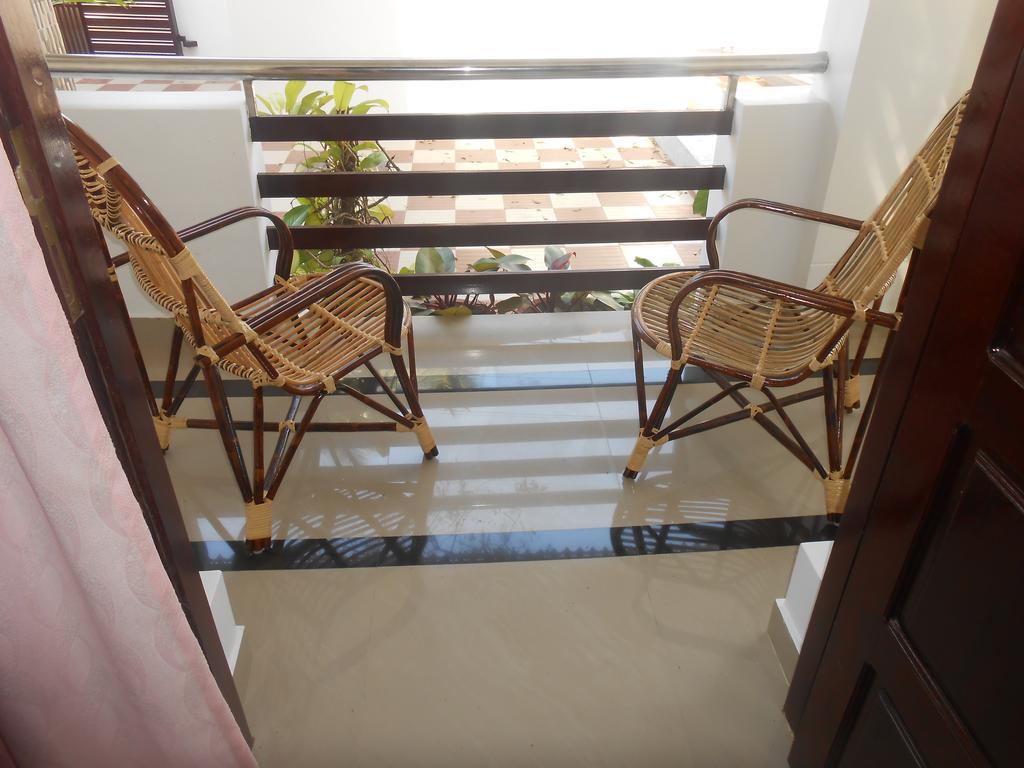 تريفِندرم Greenfield Inn الغرفة الصورة