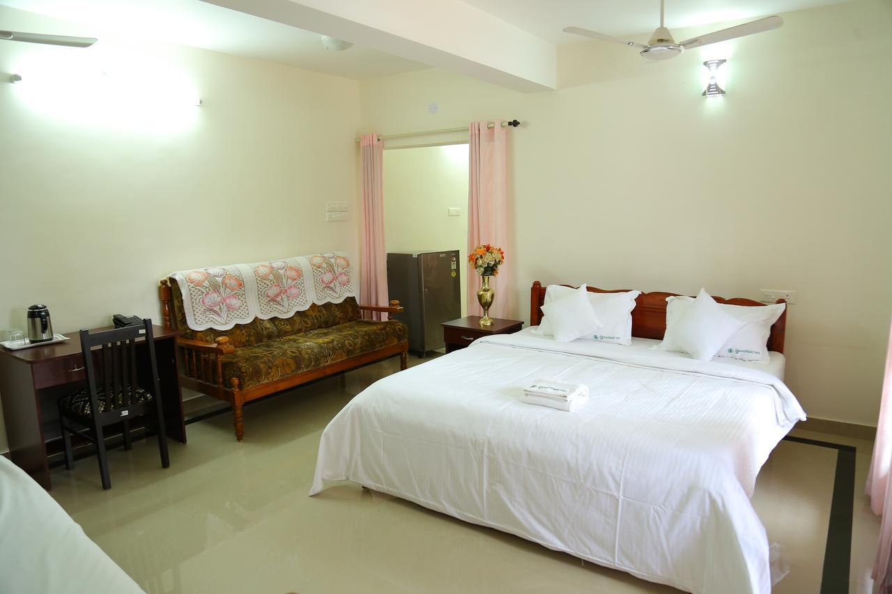 تريفِندرم Greenfield Inn المظهر الخارجي الصورة